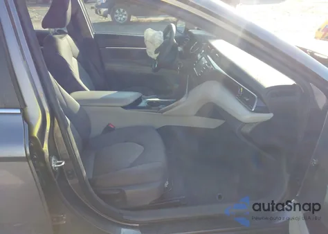 2020 Toyota Camry Le from USA, damaged, VIN 4T1C11AK9LU938183